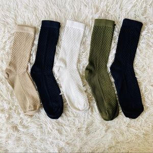 4 pair of different colored Crew length socks